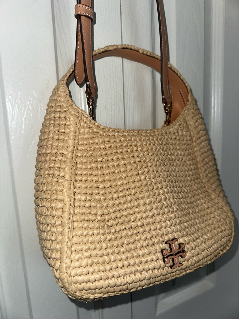 Tory Burch Beige Woven Straw Shoulder Bag with Tan Leather Strap - Picture 9 of 12